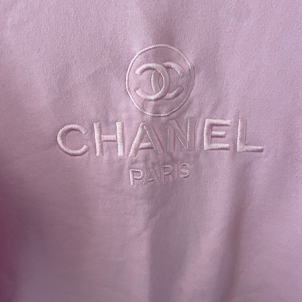 CHANEL Soft Pink Casual Tee